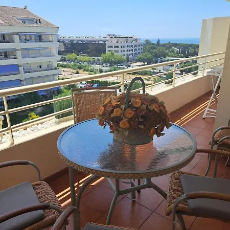 Golden Mile Penthouse, Pool-parking, 5min Beach! Апартаменты