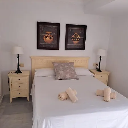 Апартаменты Golden Mile Penthouse, Pool-parking, 5min Beach! Марбелья