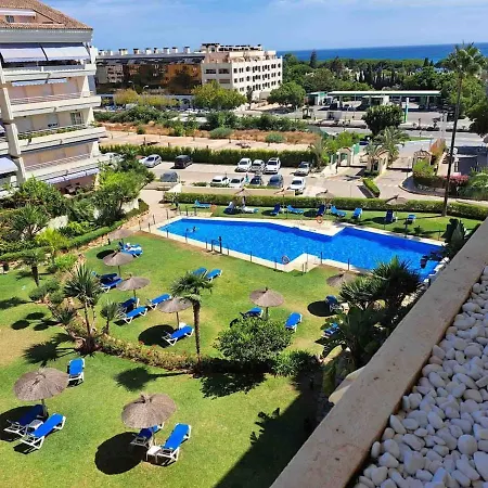 Golden Mile Penthouse, Pool-parking, 5min Beach! Марбелья