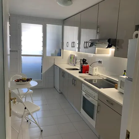 Golden Mile Penthouse, Pool-parking, 5min Beach! * Марбелья